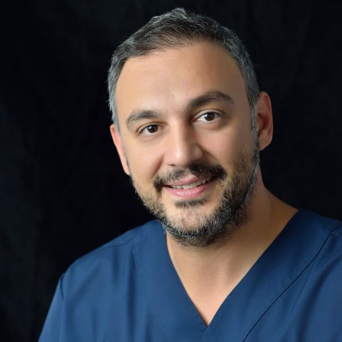 Dr. Κωνσταντίνος Ψωμαδέρης Στοματικός & Γναθοπροσωπικός Χειρουργός Διευθυντής Στοματικής & Γναθοπροσωπικής Χειρουργικής Ερρίκος Ντυνάν Hospital Center